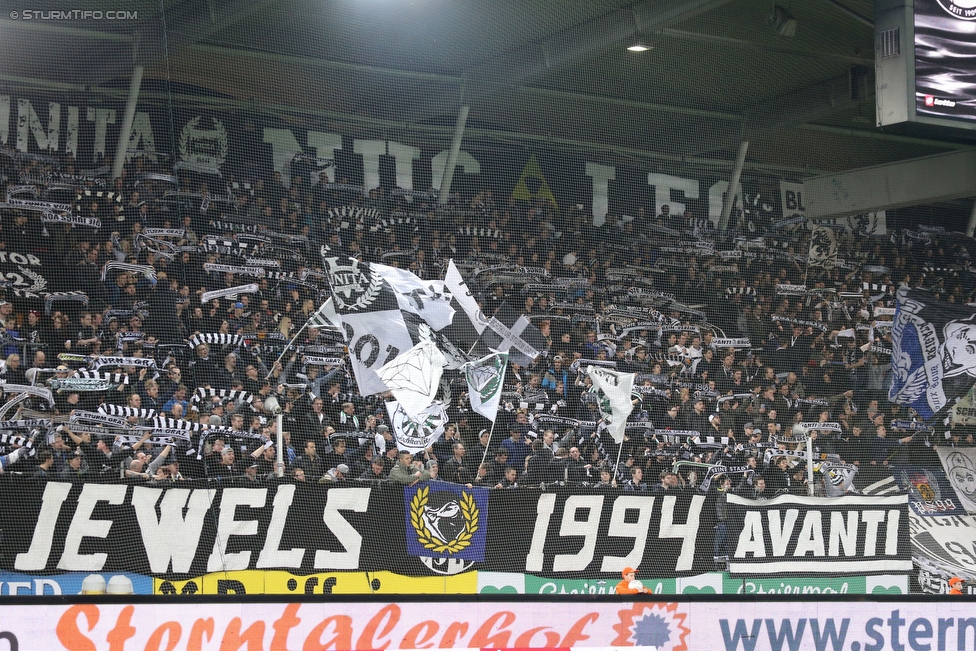 Sturm Graz - Rapid Wien
Oesterreichische Fussball Bundesliga, 23 Runde, SK Sturm Graz - SK Rapid Wien, Stadion Liebenau Graz, 21.02.2016. 

Foto zeigt Fans von Sturm
