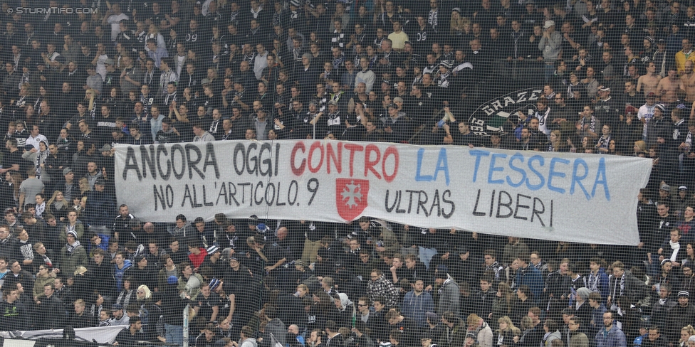 Sturm Graz - Rapid Wien
Oesterreichische Fussball Bundesliga, 23 Runde, SK Sturm Graz - SK Rapid Wien, Stadion Liebenau Graz, 21.02.2016. 

Foto zeigt Fans von Sturm mit einem Spruchband
