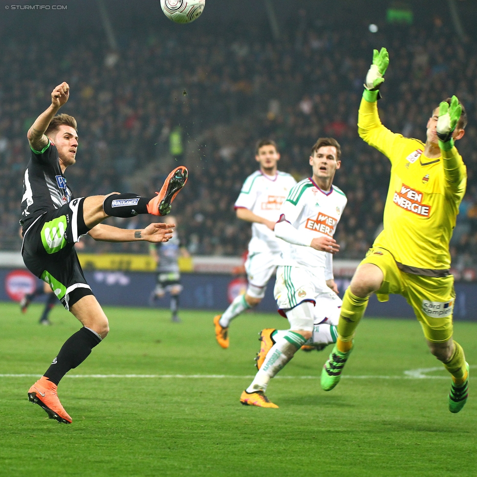 Sturm Graz - Rapid Wien
Oesterreichische Fussball Bundesliga, 23 Runde, SK Sturm Graz - SK Rapid Wien, Stadion Liebenau Graz, 21.02.2016. 

Foto zeigt Thorsten Schick (Sturm) und Richard Strebinger (Rapid)
Schlüsselwörter: pyrotechnik