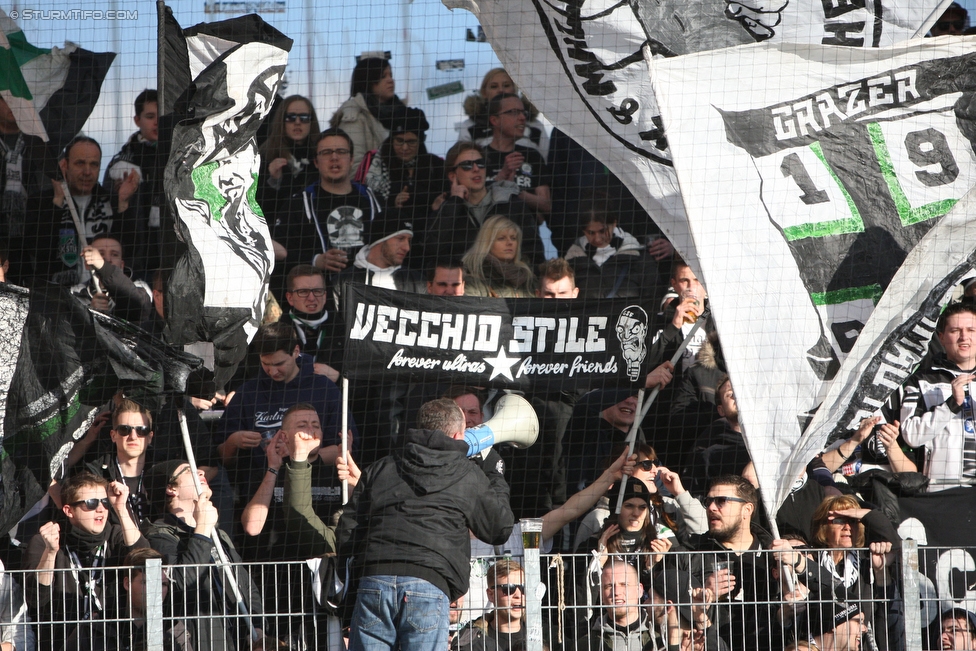 Ried - Sturm Graz
Oesterreichische Fussball Bundesliga, 24. Runde, SV Ried - SK Sturm Graz, Arena Ried, 27.02.2016. 

Foto zeigt Fans von Sturm
