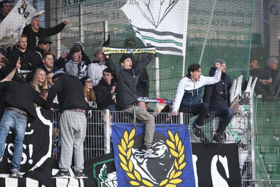 Ried - Sturm Graz
Oesterreichische Fussball Bundesliga, 24. Runde, SV Ried - SK Sturm Graz, Arena Ried, 27.02.2016. 

Foto zeigt Fans von Sturm
