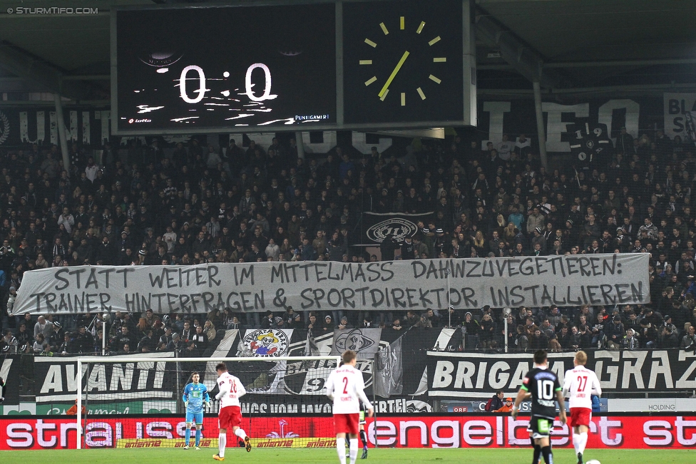 Sturm Graz - RB Salzburg
Oesterreichische Fussball Bundesliga, 25. Runde, SK Sturm Graz - FC RB Salzburg, Stadion Liebenau Graz, 02.03.2016. 

Foto zeigt Fans von Sturm mit einem Spruchband
Schlüsselwörter: protest