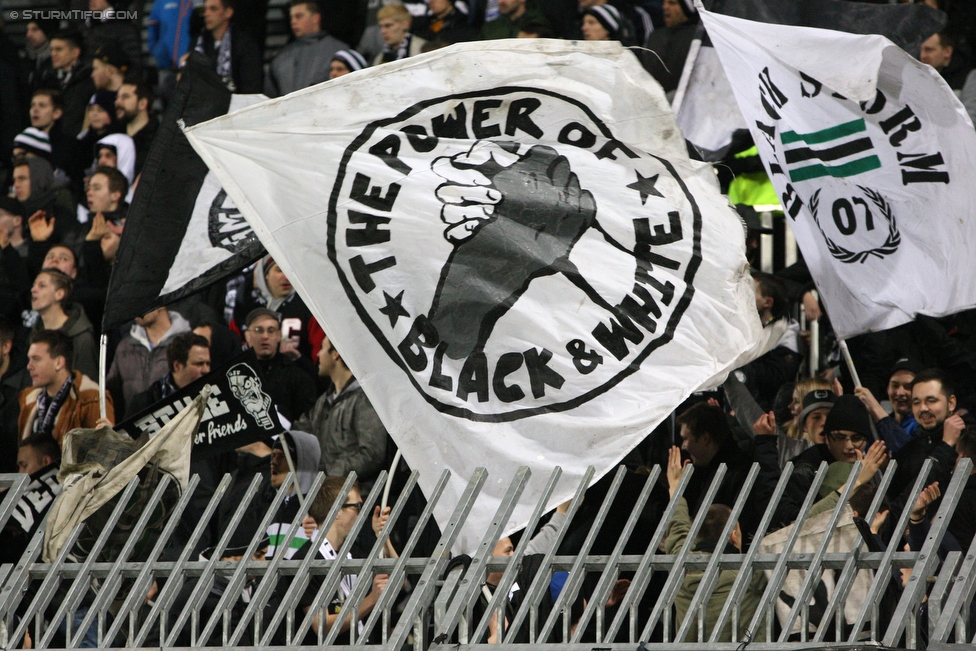 Mattersburg - Sturm Graz
Oesterreichische Fussball Bundesliga, 26. Runde, SV Mattersburg - SK Sturm Graz, Pappelstadion Mattersburg, 05.03.2016. 

Foto zeigt Fans von Sturm
