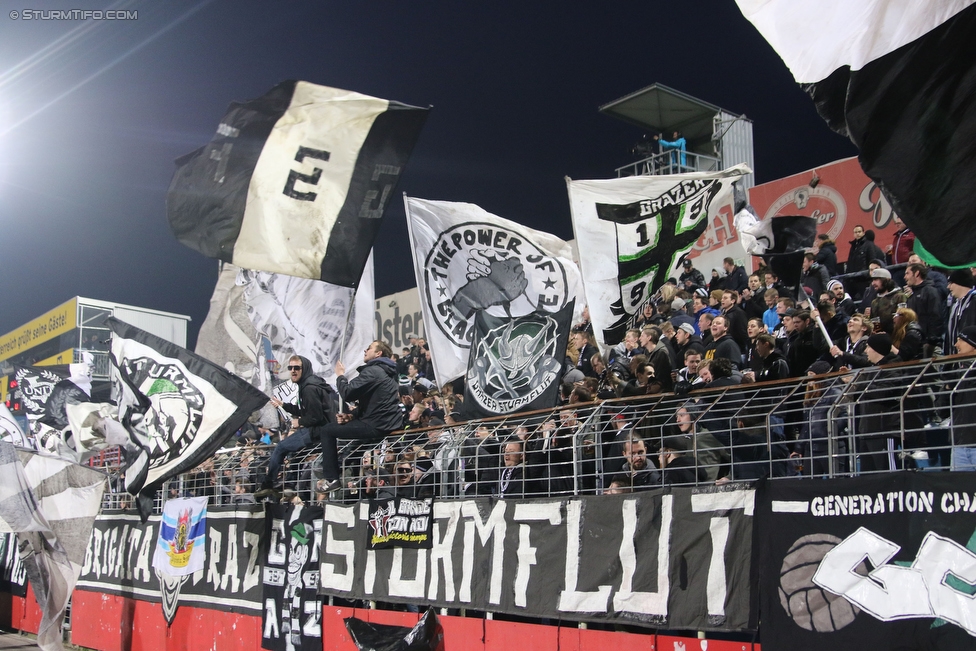 Admira Wacker - Sturm Graz
Oesterreichische Fussball Bundesliga, 28. Runde, FC Admira Wacker Moedling - SK Sturm Graz, Stadion Suedstadt Maria Enzersdorf, 19.03.2016. 

Foto zeigt Fans von Sturm
