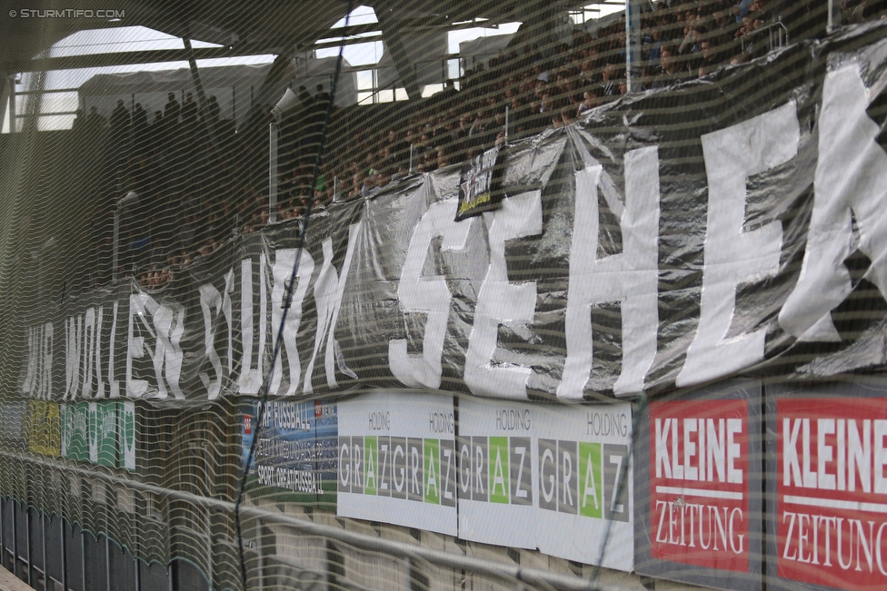 Sturm Graz - Altach
Oesterreichische Fussball Bundesliga, 30. Runde, SK Sturm Graz - SC Rheindorf Altach, Stadion Liebenau Graz, 09.04.2016. 

Foto zeigt Fans von Sturm mit einem Spruchband
Schlüsselwörter: protest