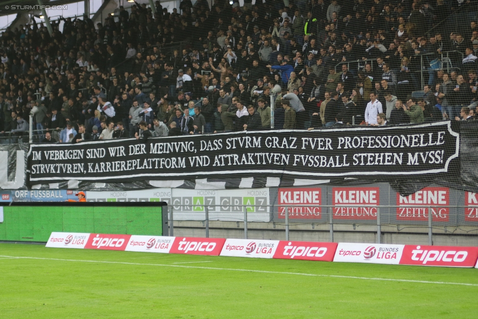 Sturm Graz - Altach
Oesterreichische Fussball Bundesliga, 30. Runde, SK Sturm Graz - SC Rheindorf Altach, Stadion Liebenau Graz, 09.04.2016. 

Foto zeigt Fans von Sturm mit einem Spruchband
Schlüsselwörter: protest