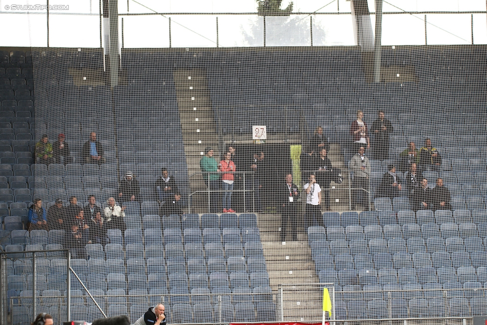 Sturm Graz - Altach
Oesterreichische Fussball Bundesliga, 30. Runde, SK Sturm Graz - SC Rheindorf Altach, Stadion Liebenau Graz, 09.04.2016. 

Foto zeigt Fans von Altach
