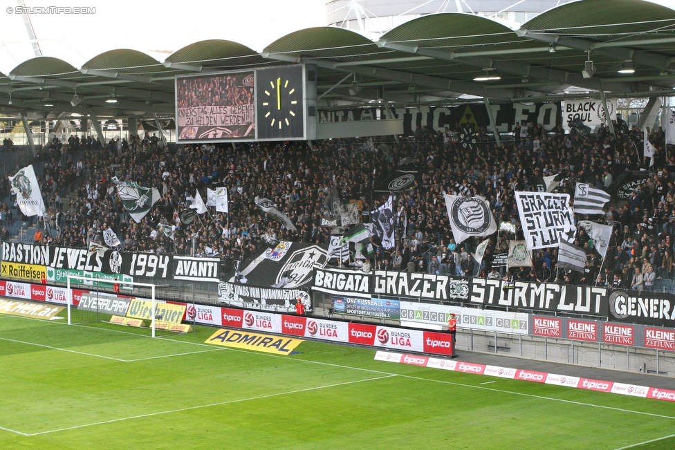 Sturm Graz - Ried
Oesterreichische Fussball Bundesliga, 33. Runde, SK Sturm Graz - SV Ried, Stadion Liebenau Graz, 30.04.2016. 

Foto zeigt Fans von Sturm
