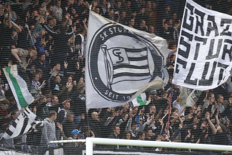 Sturm Graz - Ried
Oesterreichische Fussball Bundesliga, 33. Runde, SK Sturm Graz - SV Ried, Stadion Liebenau Graz, 30.04.2016. 

Foto zeigt Fans von Sturm
