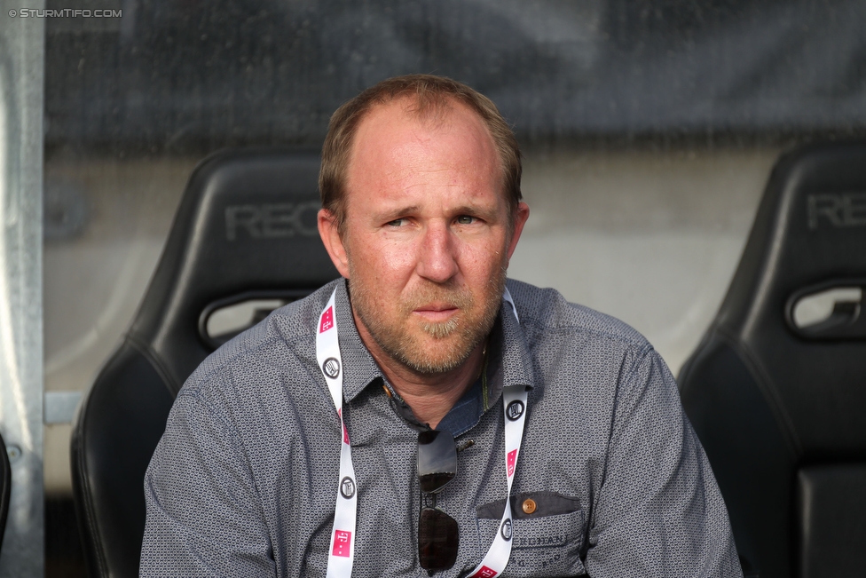 Sturm Graz - Ried
Oesterreichische Fussball Bundesliga, 33. Runde, SK Sturm Graz - SV Ried, Stadion Liebenau Graz, 30.04.2016. 

Foto zeigt Guenter Kreissl (sportl. Geschaeftsfuehrer Sturm)
