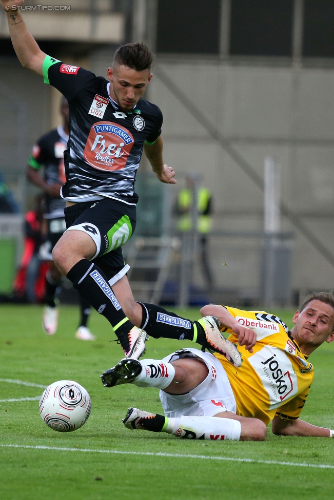 Sturm Graz - Ried
Oesterreichische Fussball Bundesliga, 33. Runde, SK Sturm Graz - SV Ried, Stadion Liebenau Graz, 30.04.2016. 

Foto zeigt Donisi Avdijaj (Sturm) und Marcel Ziegl (Ried)
