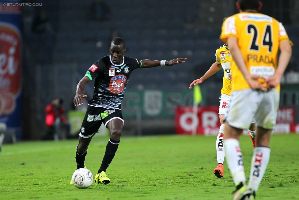 Sturm Graz - Ried
Oesterreichische Fussball Bundesliga, 33. Runde, SK Sturm Graz - SV Ried, Stadion Liebenau Graz, 30.04.2016. 

Foto zeigt Osagie Bright Edomwonyi (Sturm) und Alberto Prada-Vega (Ried)
