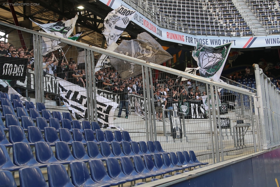 Salzburg - Sturm Graz
Oesterreichische Fussball Bundesliga, 34. Runde, FC RB Salzburg - SK Sturm Graz, Stadion Wals-Siezenheim, 07.05.2016. 

Foto zeigt Fans von Sturm
