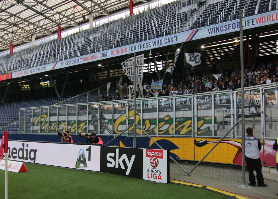 Salzburg - Sturm Graz
Oesterreichische Fussball Bundesliga, 34. Runde, FC RB Salzburg - SK Sturm Graz, Stadion Wals-Siezenheim, 07.05.2016. 

Foto zeigt Fans von Sturm
