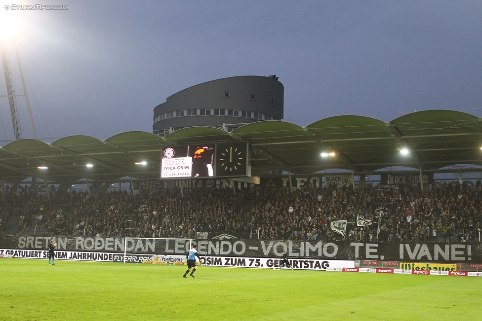 Sturm Graz - Mattersburg
Oesterreichische Fussball Bundesliga, 35. Runde, SK Sturm Graz - SV Mattersburg, Stadion Liebenau Graz, 11.05.2016. 

Foto zeigt Fans von Sturm mit einem Spruchband fuer Ivica Osim (ehem. Trainer Sturm)
