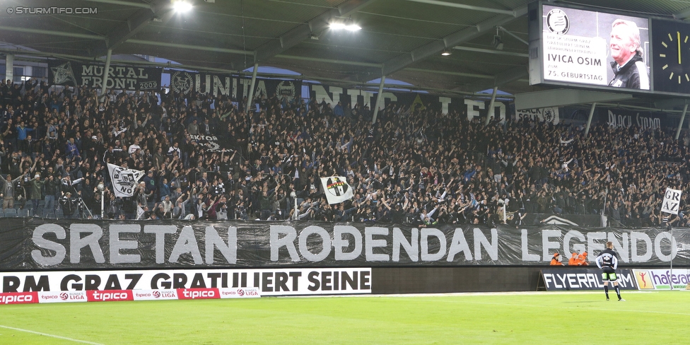 Sturm Graz - Mattersburg
Oesterreichische Fussball Bundesliga, 35. Runde, SK Sturm Graz - SV Mattersburg, Stadion Liebenau Graz, 11.05.2016. 

Foto zeigt Fans von Sturm mit einem Spruchband fuer Ivica Osim (ehem. Trainer Sturm)
