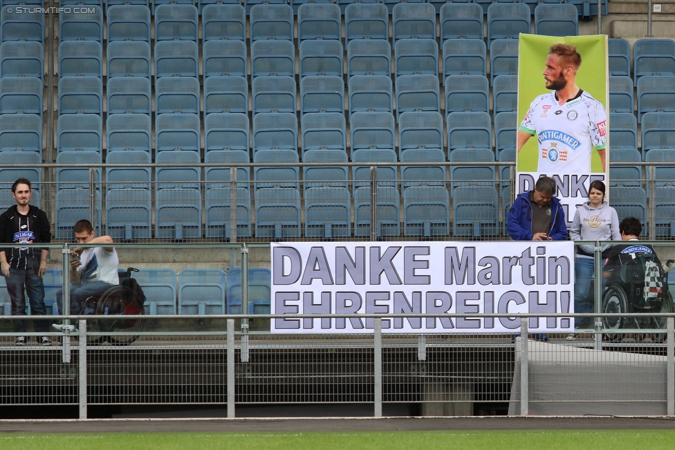 Sturm Graz - Celtic Glasgow
Testspiel,  SK Sturm Graz - Celtic Glasgow, Stadion Liebenau Graz, 03.07.2016. 

Foto zeigt Fans von Sturm mit einem Spruchband fuer Martin Ehrenreich (Sturm)
