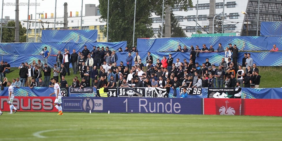 Stadlau - Sturm Graz
OEFB Cup, 1. Runde, FC Stadlau - SK Sturm Graz, Sportanlage Stadlau, 15.07.2016. 

Foto zeigt Fans von Sturm
