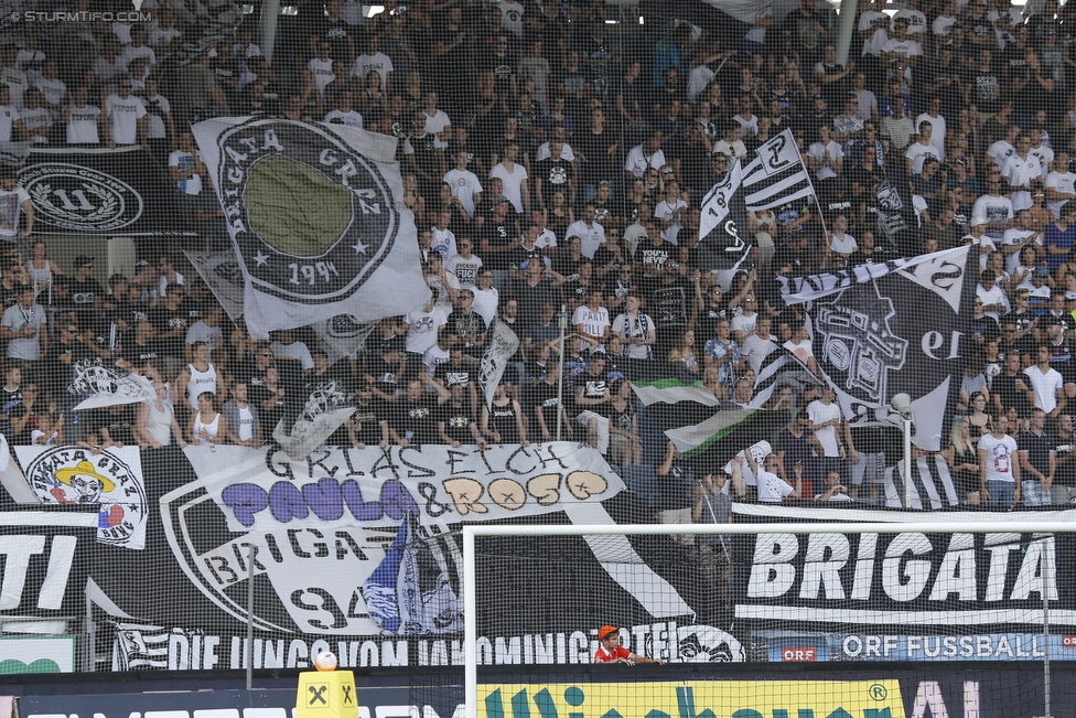 Sturm Graz - Salzburg
Oesterreichische Fussball Bundesliga, 1. Runde, SK Sturm Graz - FC RB Salzburg, Stadion Liebenau Graz, 23.07.2016. 

Foto zeigt Fans von Sturm
