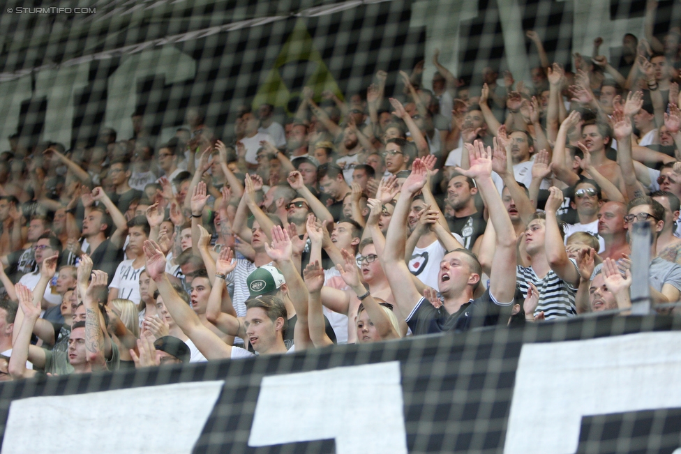 Sturm Graz - Salzburg
Oesterreichische Fussball Bundesliga, 1. Runde, SK Sturm Graz - FC RB Salzburg, Stadion Liebenau Graz, 23.07.2016. 

Foto zeigt Fans von Sturm
