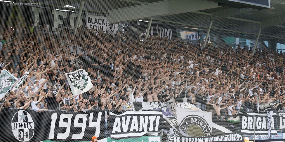 Sturm Graz - Salzburg
Oesterreichische Fussball Bundesliga, 1. Runde, SK Sturm Graz - FC RB Salzburg, Stadion Liebenau Graz, 23.07.2016. 

Foto zeigt Fans von Sturm
