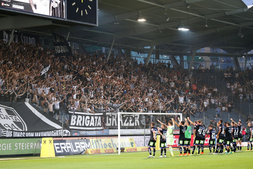 Sturm Graz - Salzburg
Oesterreichische Fussball Bundesliga, 1. Runde, SK Sturm Graz - FC RB Salzburg, Stadion Liebenau Graz, 23.07.2016. 

Foto zeigt die Mannschaft von Sturm und Fans von Sturm
Schlüsselwörter: jubel