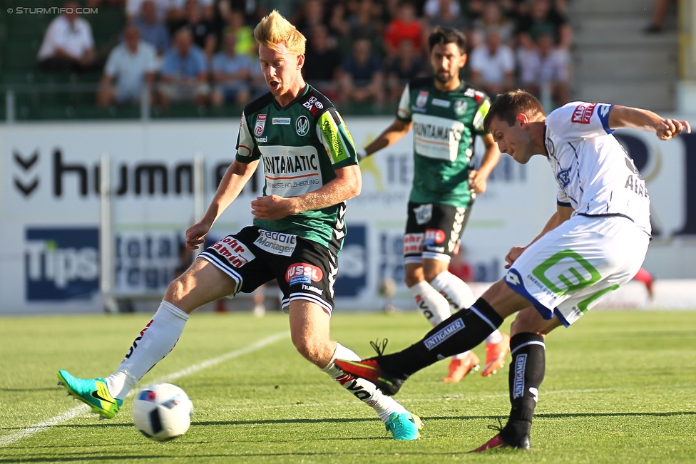 Ried - Sturm Graz
Oesterreichische Fussball Bundesliga, 2. Runde, SV Ried - SK Sturm Graz, Arena Ried, 15.05.2016. 

Foto zeigt Thomas Froeschl (Ried) und Deni Alar (Sturm)
