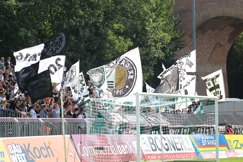 Mattersburg - Sturm Graz
Oesterreichische Fussball Bundesliga, 3. Runde, SV Mattersburg - SK Sturm Graz, Pappelstadion Mattersburg, 06.08.2016. 

Foto zeigt Fans von Sturm
