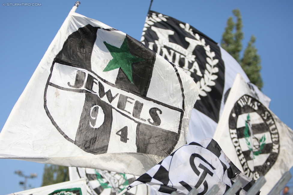 Mattersburg - Sturm Graz
Oesterreichische Fussball Bundesliga, 3. Runde, SV Mattersburg - SK Sturm Graz, Pappelstadion Mattersburg, 06.08.2016. 

Foto zeigt Fans von Sturm
