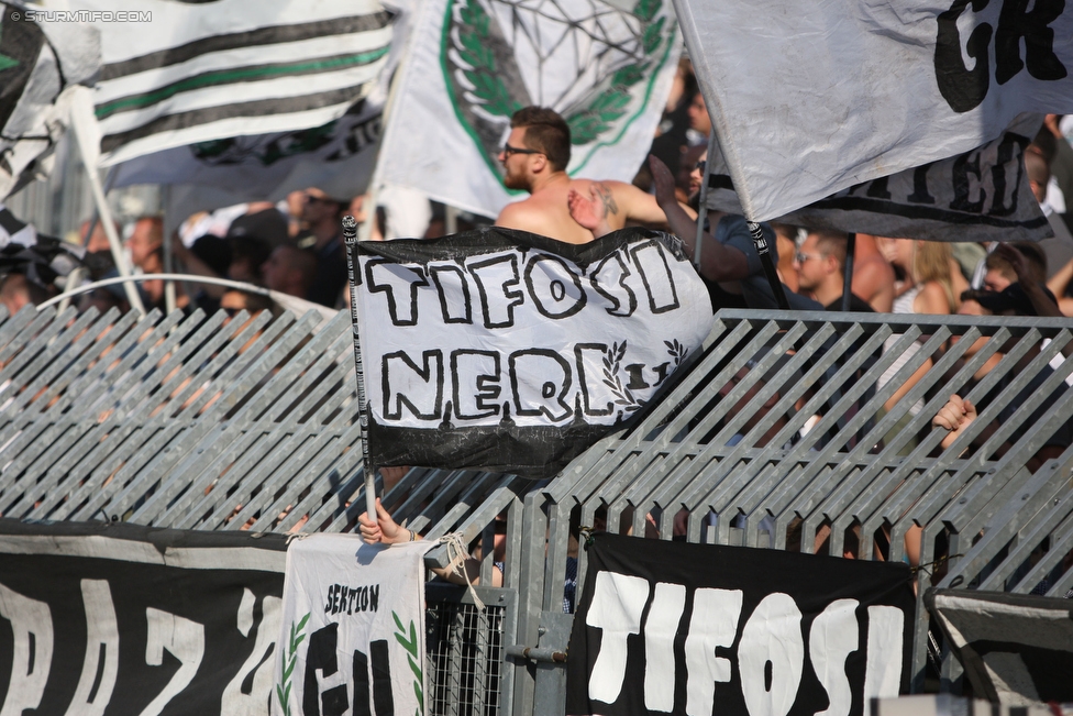 Mattersburg - Sturm Graz
Oesterreichische Fussball Bundesliga, 3. Runde, SV Mattersburg - SK Sturm Graz, Pappelstadion Mattersburg, 06.08.2016. 

Foto zeigt Fans von Sturm
