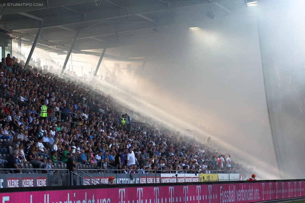 Sturm Graz - Austria Wien
Oesterreichische Fussball Bundesliga, 4. Runde, SK Sturm Graz - FK Austria Wien, Stadion Liebenau Graz, 14.08.2016. 

Foto zeigt Fans von Sturm
