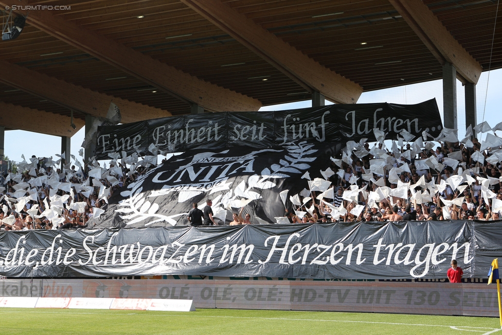 St. Poelten - Sturm Graz
Oesterreichische Fussball Bundesliga, 5. Runde, SKN St. Poelten - SK Sturm Graz, Arena St. Poelten, 20.08.2016. 

Foto zeigt Fans von Sturm
