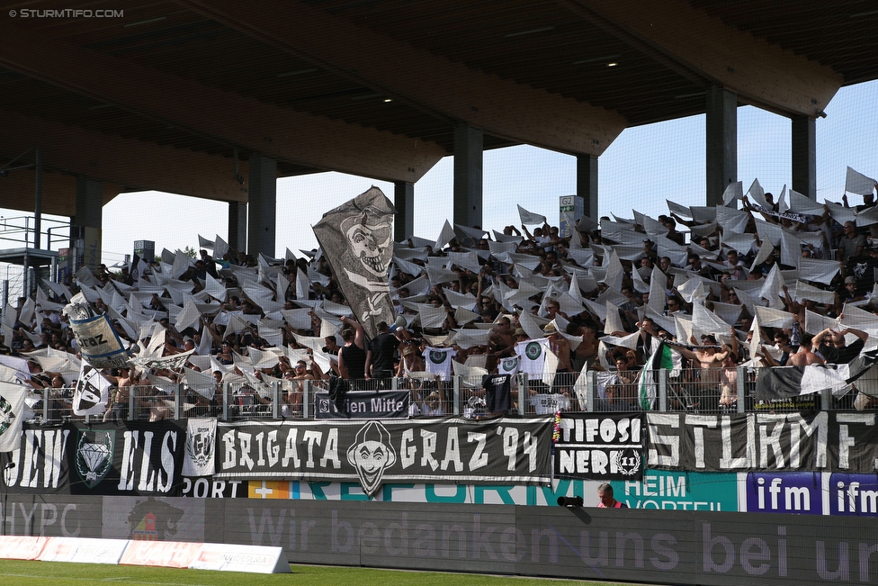 St. Poelten - Sturm Graz
Oesterreichische Fussball Bundesliga, 5. Runde, SKN St. Poelten - SK Sturm Graz, Arena St. Poelten, 20.08.2016. 

Foto zeigt Fans von Sturm
