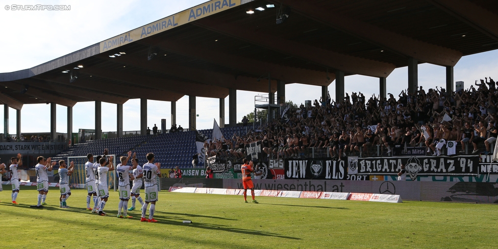 St. Poelten - Sturm Graz
Oesterreichische Fussball Bundesliga, 5. Runde, SKN St. Poelten - SK Sturm Graz, Arena St. Poelten, 20.08.2016. 

Foto zeigt die Mannschaft von Sturm und Fans von Sturm
