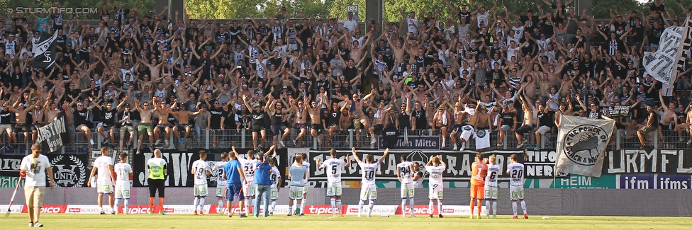 St. Poelten - Sturm Graz
Oesterreichische Fussball Bundesliga, 5. Runde, SKN St. Poelten - SK Sturm Graz, Arena St. Poelten, 20.08.2016. 

Foto zeigt die Mannschaft von Sturm und Fans von Sturm
