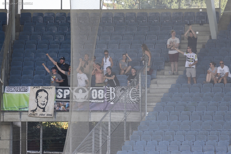 Sturm Graz - Altach
Oesterreichische Fussball Bundesliga, 6. Runde, SK Sturm Graz - SC Rheindorf Altach, Stadion Liebenau Graz, 27.08.2016. 

Foto zeigt Fans von Altach
