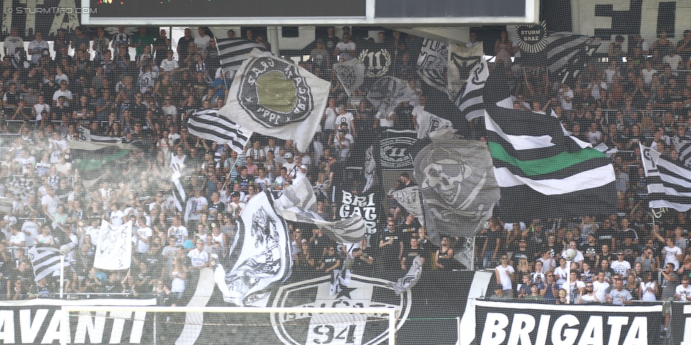 Sturm Graz - Altach
Oesterreichische Fussball Bundesliga, 6. Runde, SK Sturm Graz - SC Rheindorf Altach, Stadion Liebenau Graz, 27.08.2016. 

Foto zeigt Fans von Sturm
