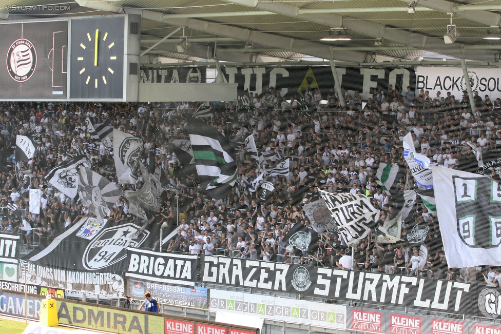 Sturm Graz - Altach
Oesterreichische Fussball Bundesliga, 6. Runde, SK Sturm Graz - SC Rheindorf Altach, Stadion Liebenau Graz, 27.08.2016. 

Foto zeigt Fans von Sturm
