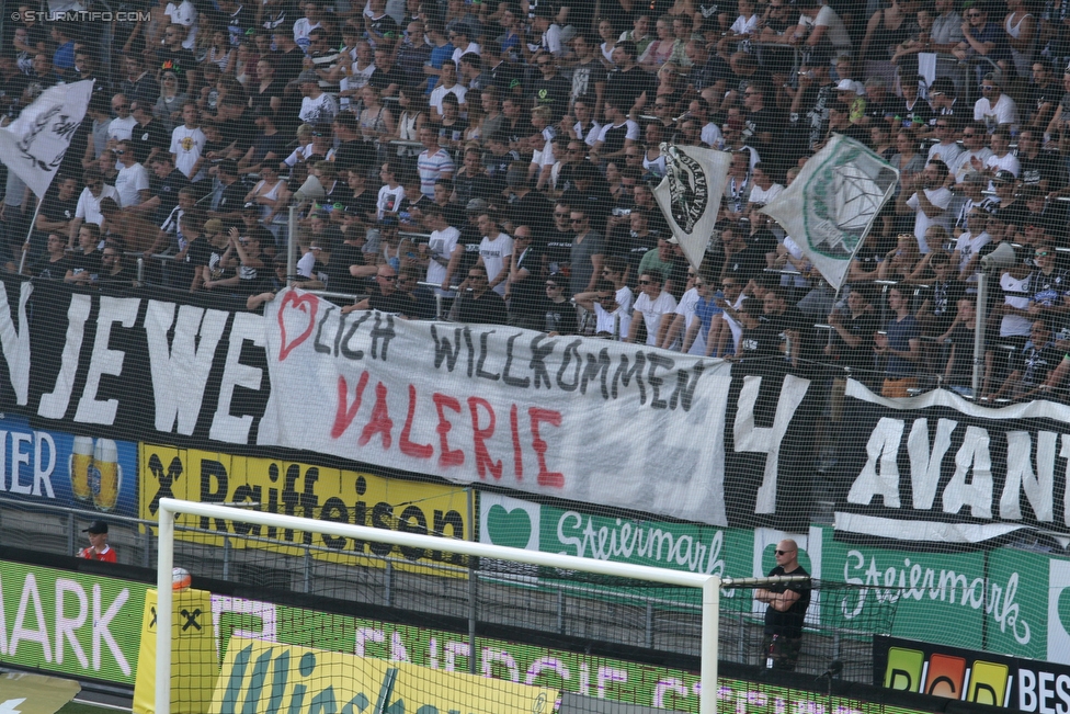 Sturm Graz - Altach
Oesterreichische Fussball Bundesliga, 6. Runde, SK Sturm Graz - SC Rheindorf Altach, Stadion Liebenau Graz, 27.08.2016. 

Foto zeigt Fans von Sturm mit einem Spruchband
