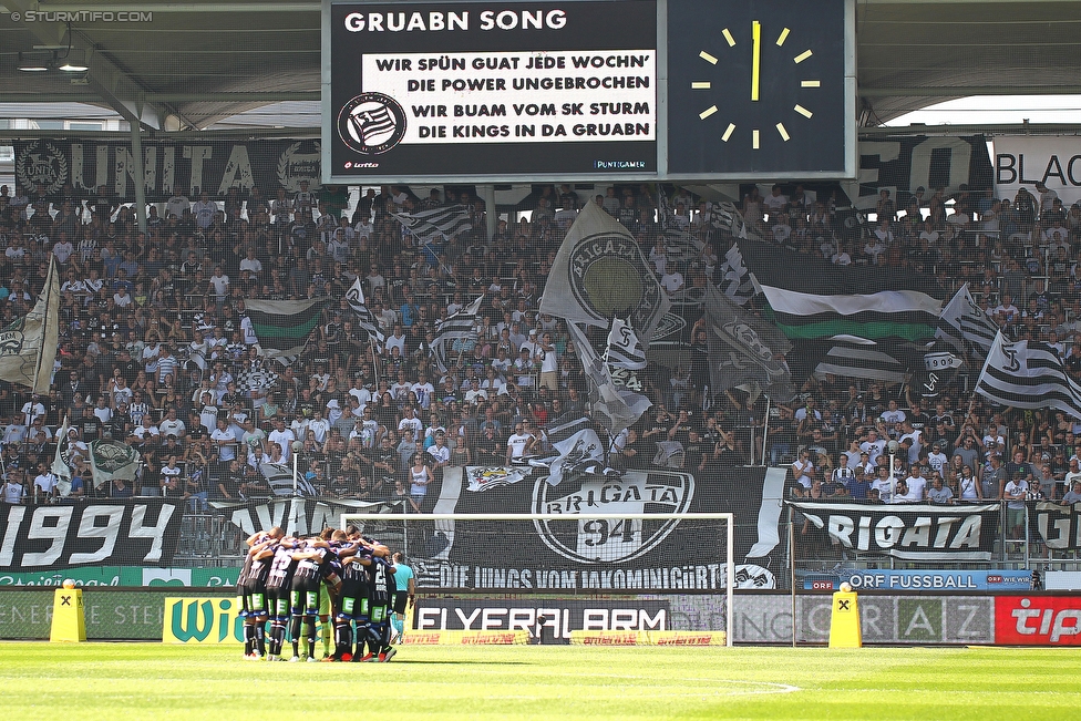 Sturm Graz - Altach
Oesterreichische Fussball Bundesliga, 6. Runde, SK Sturm Graz - SC Rheindorf Altach, Stadion Liebenau Graz, 27.08.2016. 

Foto zeigt die Mannschaft von Sturm und Fans von Sturm
