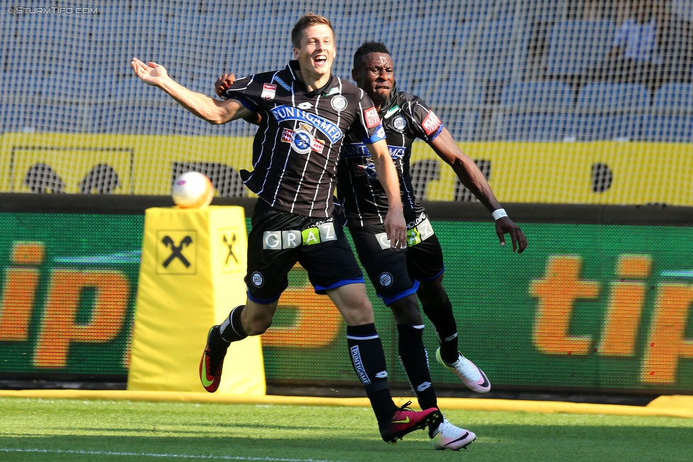 Sturm Graz - Altach
Oesterreichische Fussball Bundesliga, 6. Runde, SK Sturm Graz - SC Rheindorf Altach, Stadion Liebenau Graz, 27.08.2016. 

Foto zeigt Deni Alar (Sturm) und Osagie Bright Edomwonyi (Sturm)
Schlüsselwörter: torjubel