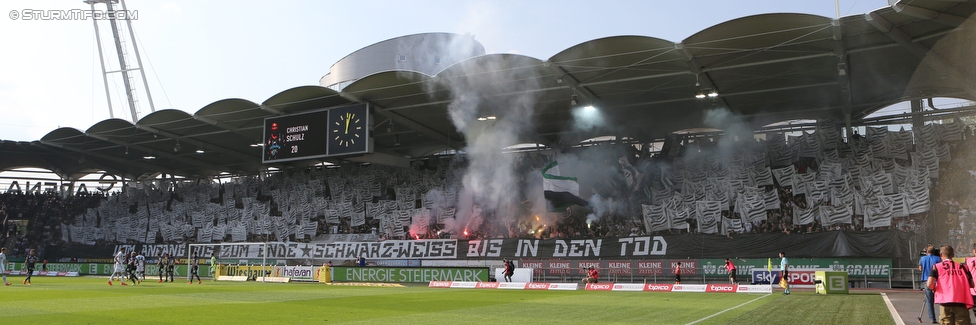 Sturm Graz - Rapid Wien
Oesterreichische Fussball Bundesliga, 7. Runde, SK Sturm Graz - SK Rapid Wien, Stadion Liebenau Graz, 10.09.2016. 

Foto zeigt Fans von Sturm mit einer Choreografie
