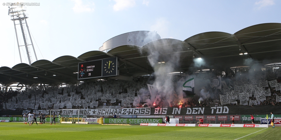 Sturm Graz - Rapid Wien
Oesterreichische Fussball Bundesliga, 7. Runde, SK Sturm Graz - SK Rapid Wien, Stadion Liebenau Graz, 10.09.2016. 

Foto zeigt Fans von Sturm mit einer Choreografie
