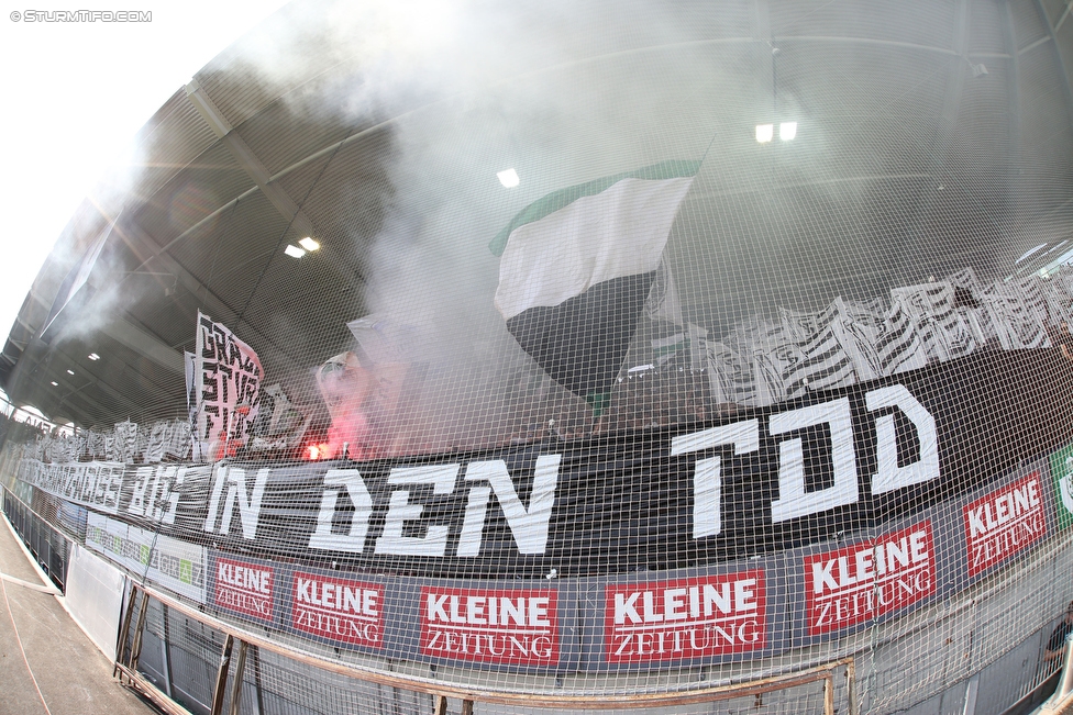 Sturm Graz - Rapid Wien
Oesterreichische Fussball Bundesliga, 7. Runde, SK Sturm Graz - SK Rapid Wien, Stadion Liebenau Graz, 10.09.2016. 

Foto zeigt Fans von Sturm mit einer Choreografie
