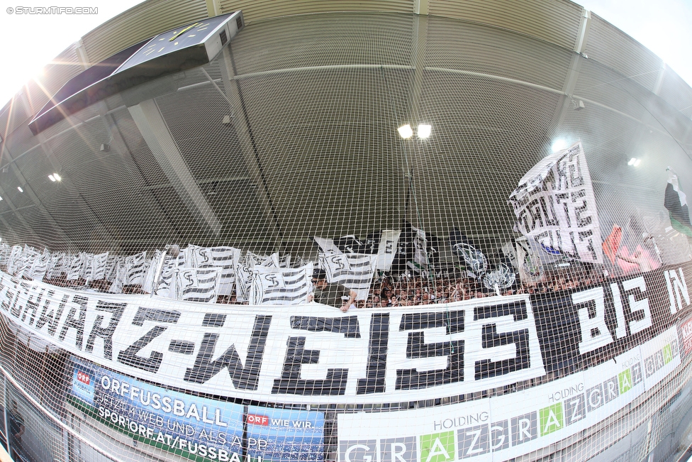 Sturm Graz - Rapid Wien
Oesterreichische Fussball Bundesliga, 7. Runde, SK Sturm Graz - SK Rapid Wien, Stadion Liebenau Graz, 10.09.2016. 

Foto zeigt Fans von Sturm mit einer Choreografie
