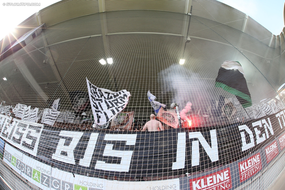 Sturm Graz - Rapid Wien
Oesterreichische Fussball Bundesliga, 7. Runde, SK Sturm Graz - SK Rapid Wien, Stadion Liebenau Graz, 10.09.2016. 

Foto zeigt Fans von Sturm mit einer Choreografie
