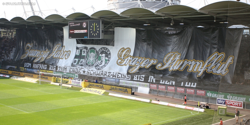 Sturm Graz - Rapid Wien
Oesterreichische Fussball Bundesliga, 7. Runde, SK Sturm Graz - SK Rapid Wien, Stadion Liebenau Graz, 10.09.2016. 

Foto zeigt Fans von Sturm mit einer Choreografie
