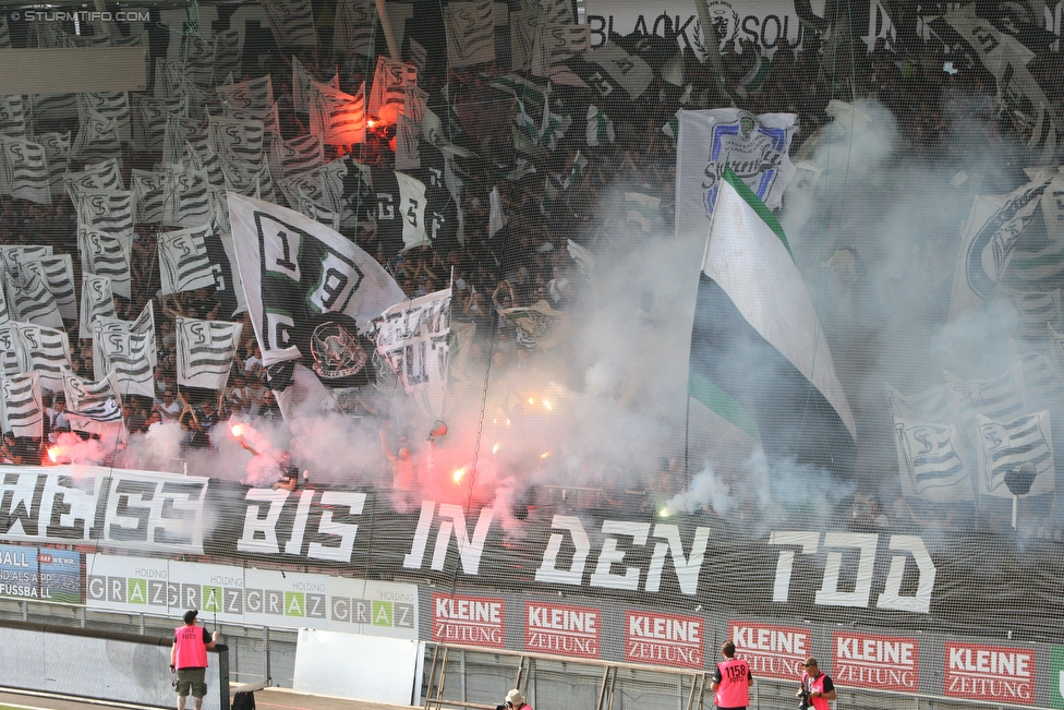 Sturm Graz - Rapid Wien
Oesterreichische Fussball Bundesliga, 7. Runde, SK Sturm Graz - SK Rapid Wien, Stadion Liebenau Graz, 10.09.2016. 

Foto zeigt Fans von Sturm mit einer Choreografie
