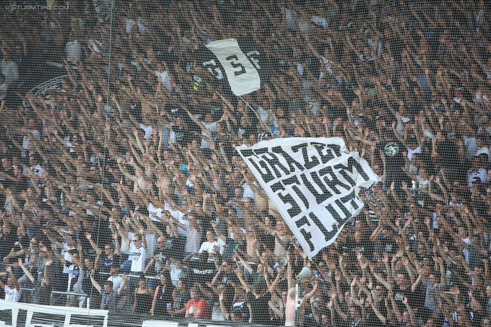 Sturm Graz - Rapid Wien
Oesterreichische Fussball Bundesliga, 7. Runde, SK Sturm Graz - SK Rapid Wien, Stadion Liebenau Graz, 10.09.2016. 

Foto zeigt Fans von Sturm 
