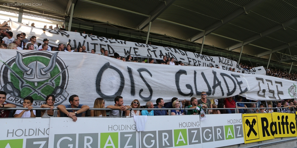 Sturm Graz - Rapid Wien
Oesterreichische Fussball Bundesliga, 7. Runde, SK Sturm Graz - SK Rapid Wien, Stadion Liebenau Graz, 10.09.2016. 

Foto zeigt Fans von Sturm mit einem Spruchband
